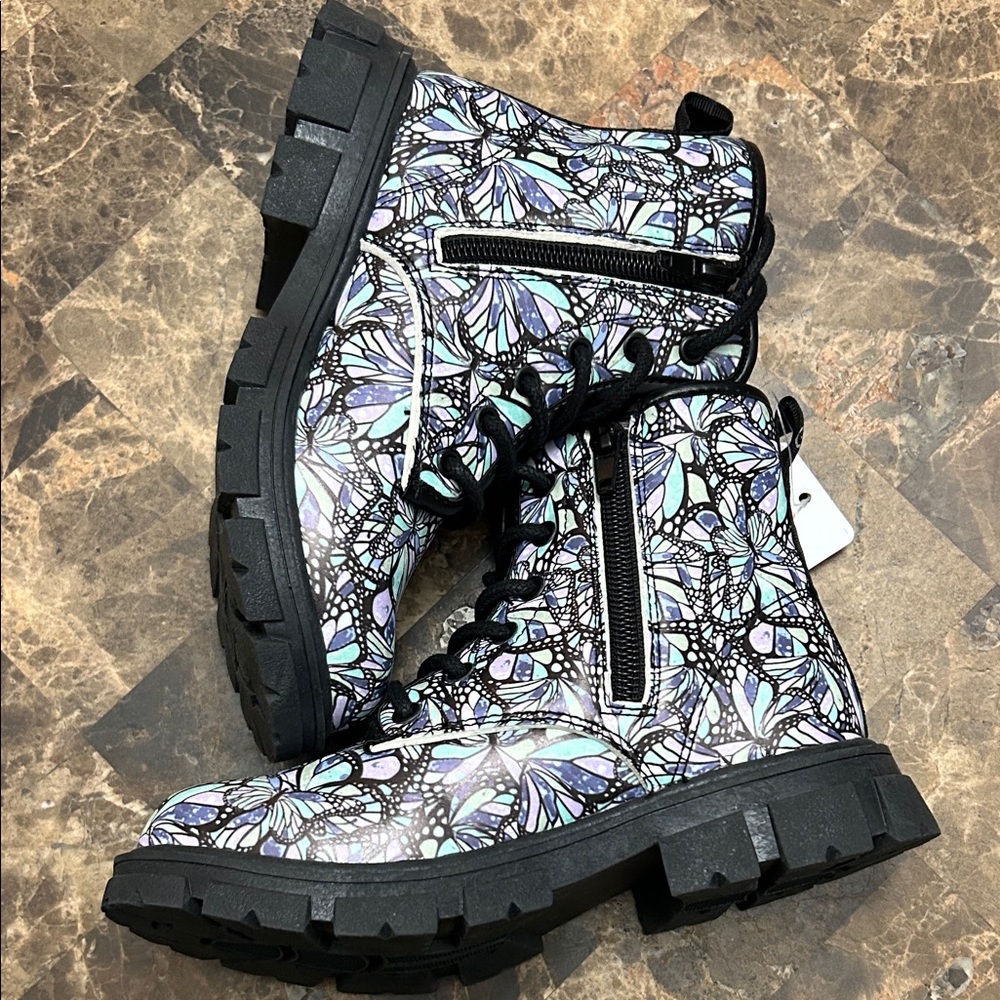 NEW 🆕 Justice Girls’ Fashion Boots Butterfly Design size 12 with tags - Picture 2 of 2